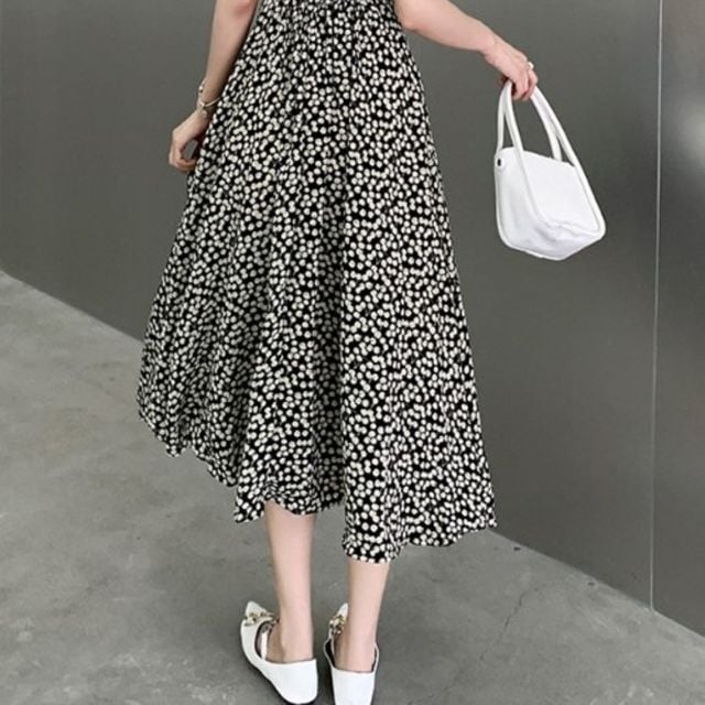 앵두 패턴 반팔 원피스 뒷트임 포인트 데일리 룩
