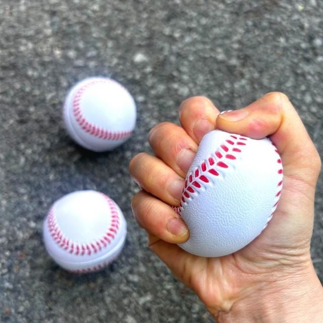말랑한 야구공 지름 7cm 캐치볼 야구 게임 볼 말랑 안전 소프트 연습 학교 애견