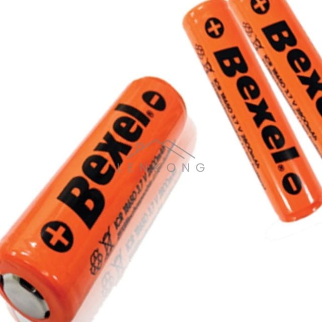 충전용건전지 휴대용손전등충전지 건전지/충전용 18650 3.7V/3000mAh 2EA