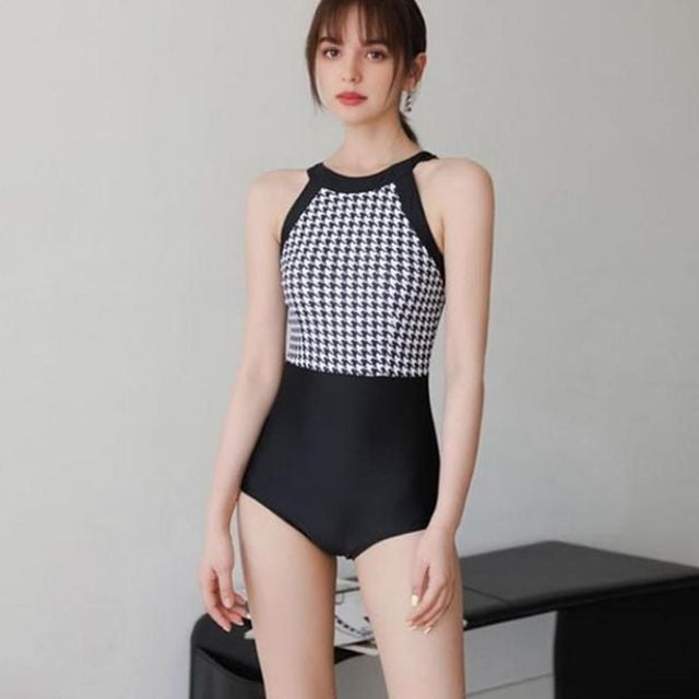 스타일리쉬 모던 체크 패턴 비치웨어 원피스 모던스타일 수영복