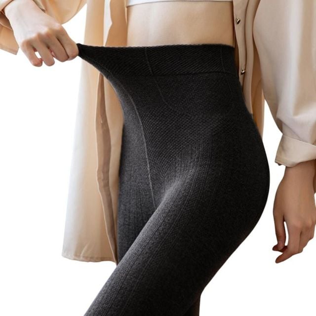 포근한 꽈배기 니트 타이츠 (고리형 블랙)
