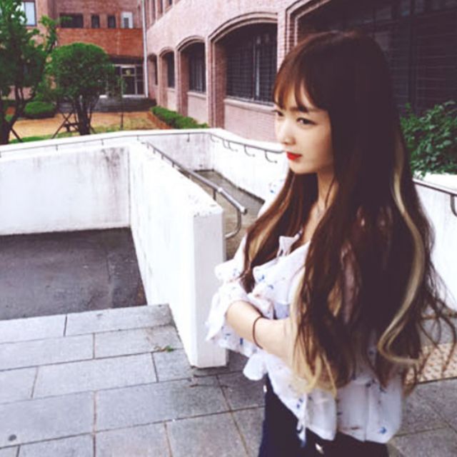 붙임머리 여자 컬러헤어피스 가발 웨이브 에쉬카키
