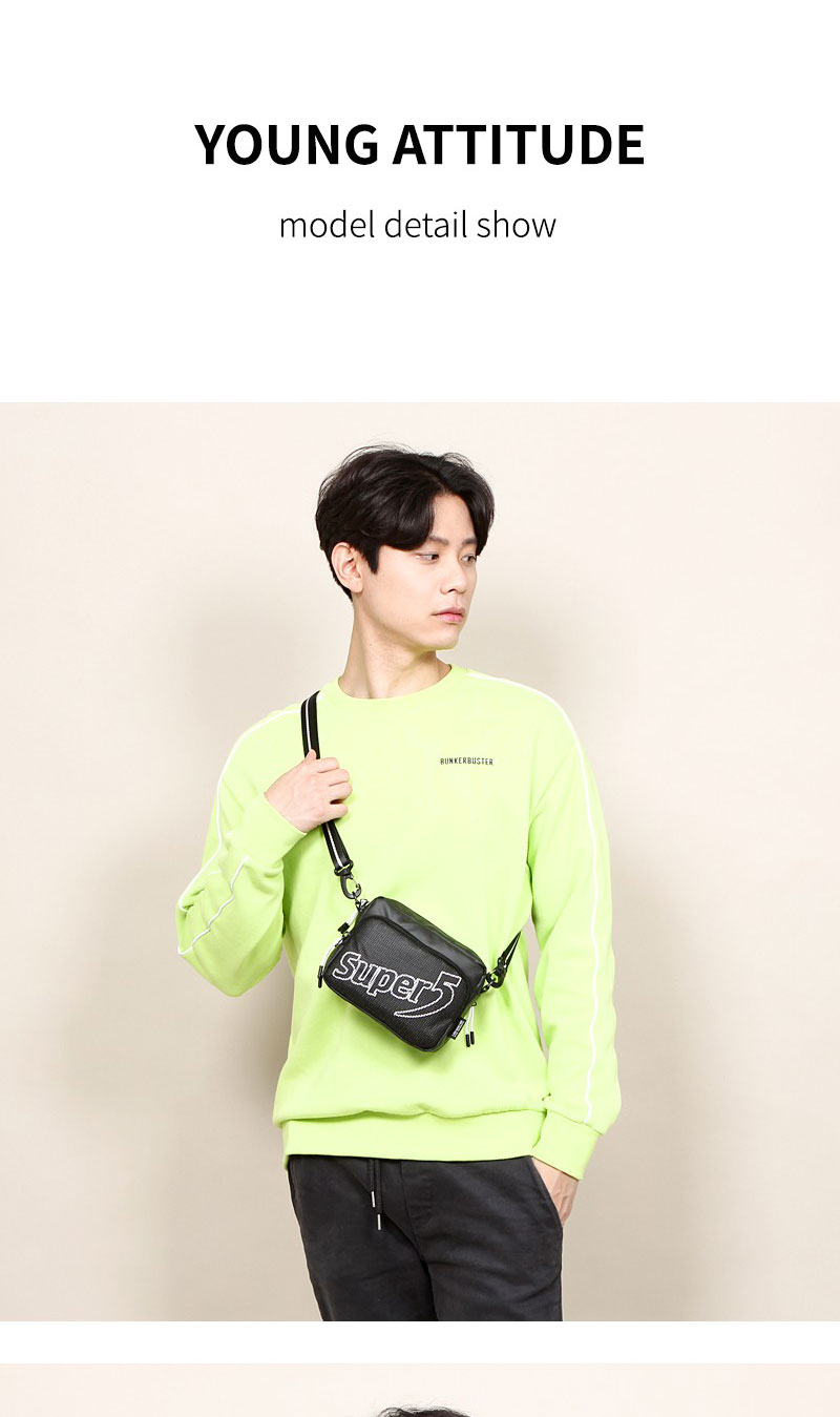 20대,30대,스트릿패션,캐주얼숄더백,캐주얼크로스백,미니크로스백,여행보조가방,트렌디룩,남성크로스백