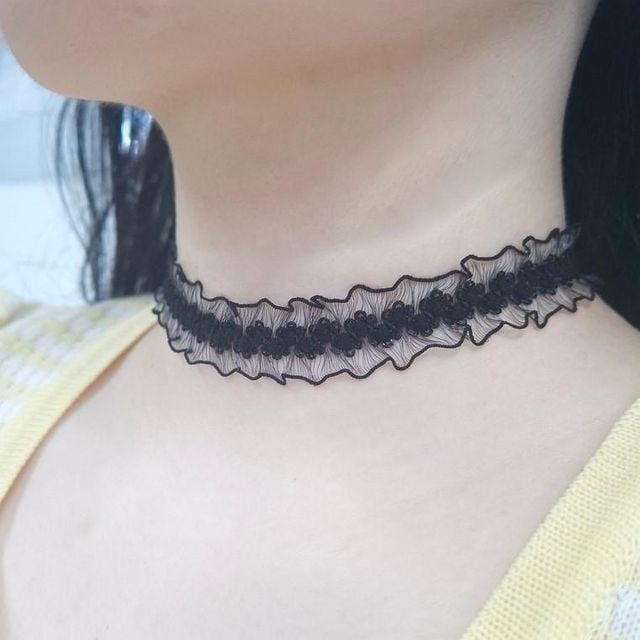 블랙 프릴 레이스 초커 패션목걸이 포인트 악세서리 여성의류 학생 학교 여자 레이스 댄서 검정 초커