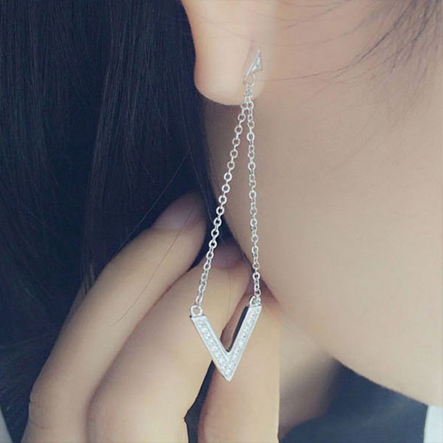 925실버 드롭 다이아몬드 큐빅V자귀걸이