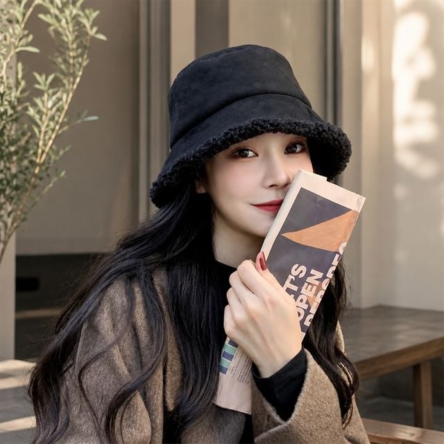 겨울 뽀글이 버킷햇 스웨이드 벙거지 모자 패션 아이템