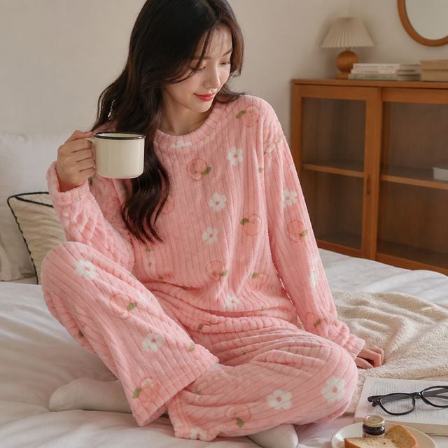 겨울 파자마 상하의 골지 극세사 수면잠옷 여성 홈웨어 실내복 - 이미지 1