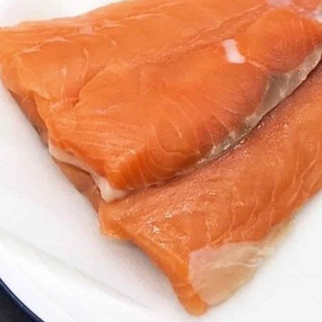 노르웨이 냉동 생연어 1kg 캠핑요리 연어샐러드 캠핑음식 진공포장생선