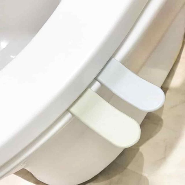 변기손잡이 색상랜덤 위생용품 양변기뚜껑손잡이 변기핸들 변기시트손잡이