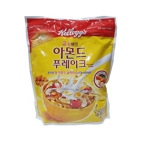 켈로그 아몬드후레이크 1.2Kg 4개 아몬드시리얼 아몬드씨리얼 아몬드푸레이크 푸레이크 씨리얼 시리얼 식사대용시리얼 식사대용씨리얼 푸레이크씨리얼 푸레이크시리얼 영양씨리얼 영양시리얼 콘시리얼