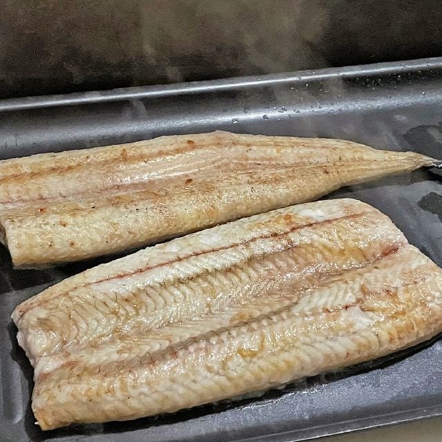 풍천 초벌 장어 2kg 국산 민물장어 구이용 참숯직화