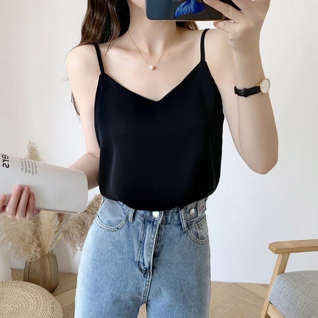 여성 하늘하늘 끈나시 1P 브이넥 루즈핏 이너 나시