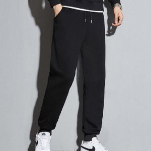 남자 겨울 융털 기모 바지 - 밴딩 조거팬츠 양털 안감 - 이미지 2