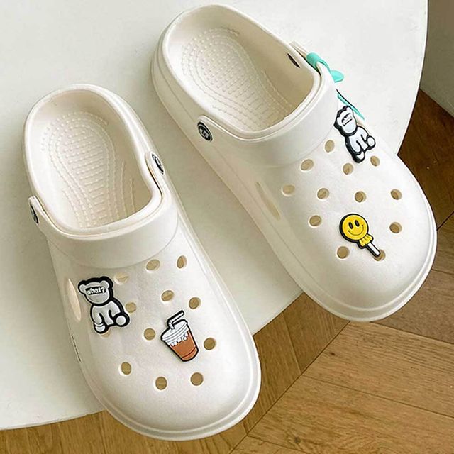 여름신발 펀칭 크림 발이 여성샌들슬리퍼