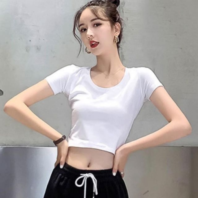 여성 화이트크롭 반팔티 무지 스트릿패션 트렌디룩 필수아이템