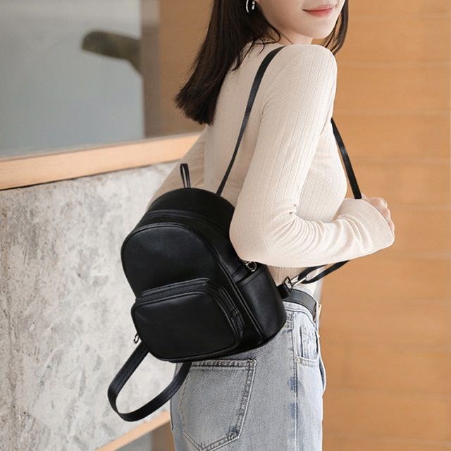 심플하고 귀여운 여성 미니 백팩
