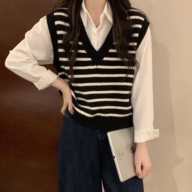 기본 심플 스트라이프 브이넥 니트 베스트 조끼