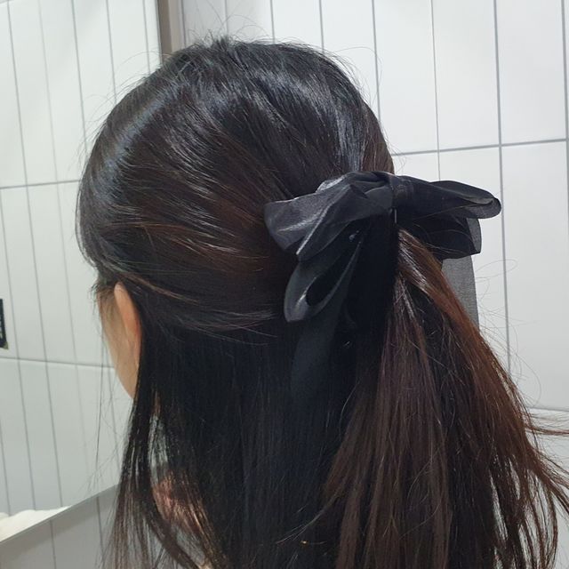 P1 올림머리 쉬폰 왕리본 바나나핀 블랙