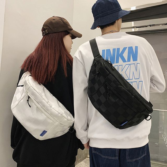 남녀공용 스트릿 체크 슬링 바디백 대학생 데일리 백