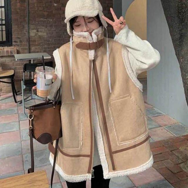 무스탕 뽀글조끼 양털가죽베스트 하이넥 버클 스트랩
