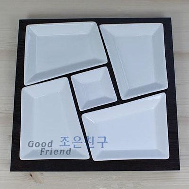 편오각 다용도 나눔접시 - 반찬 정리에 최적화된 식기