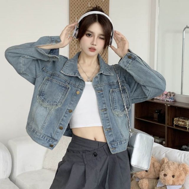 여성 포켓 포인트 멋스러운 루즈핏 중청 데님 청자켓