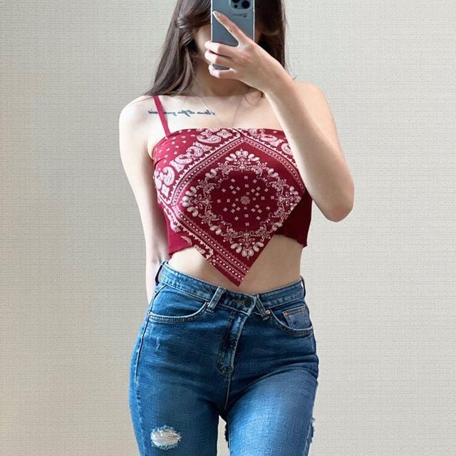 민소매 페이즐리 탑 여성