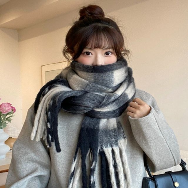 여성 빅 체크 와이드 머플러 태슬 포근한 겨울 목도리