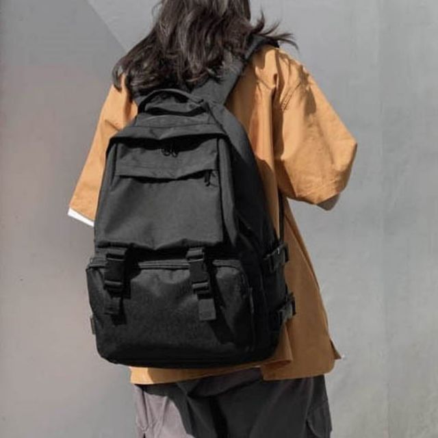 넓은공간 수납력 좋고 튼튼한 내구성 데일리 백팩