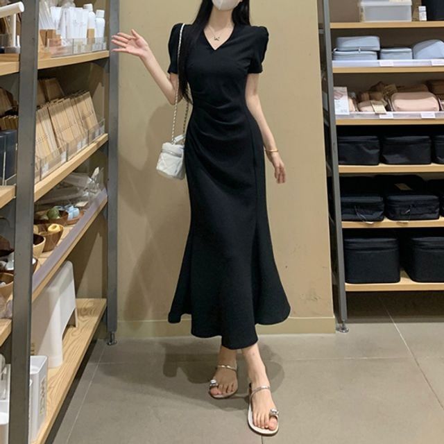 슬림핏 데일리옷 퍼프소매 머메이드 원피스