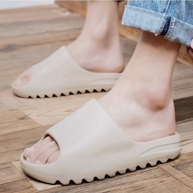 층간소음 완화 쿠션 슬리퍼 거실용 발편한 실내화 실내 슬리퍼