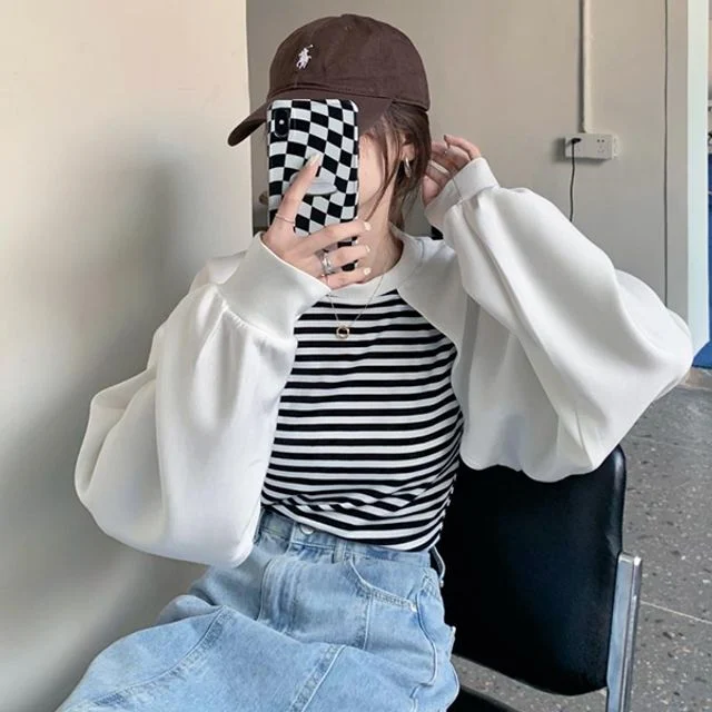 여성 2컬러 스트라이프 크롭 캐주얼 티셔츠