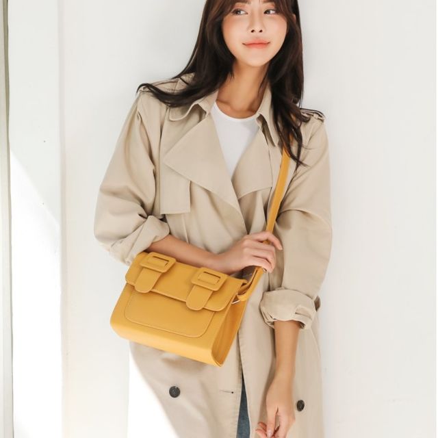 데일리크로스백 미니 벨트장식 포인트 디자인