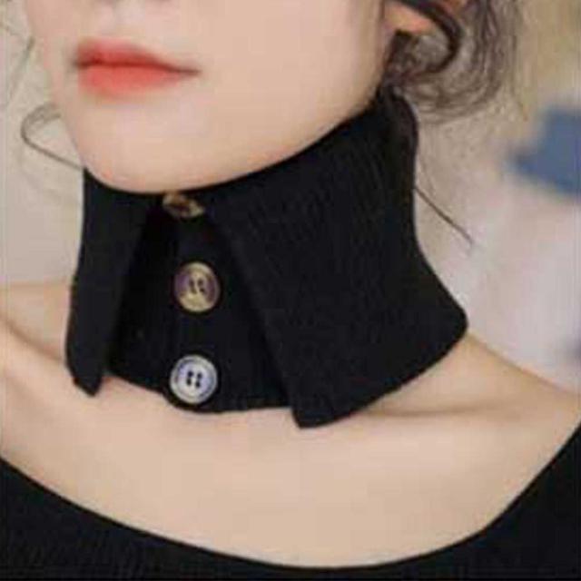 여자 겨울 파티 연말 모임 룩 니트 페이크 넥 워머