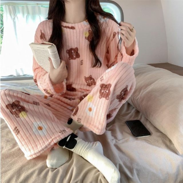 잠옷 여성 수면 상하세트 줄무늬 겨울 극세사 밍크 기모 긴팔 홈웨어 파자마 천사 바지