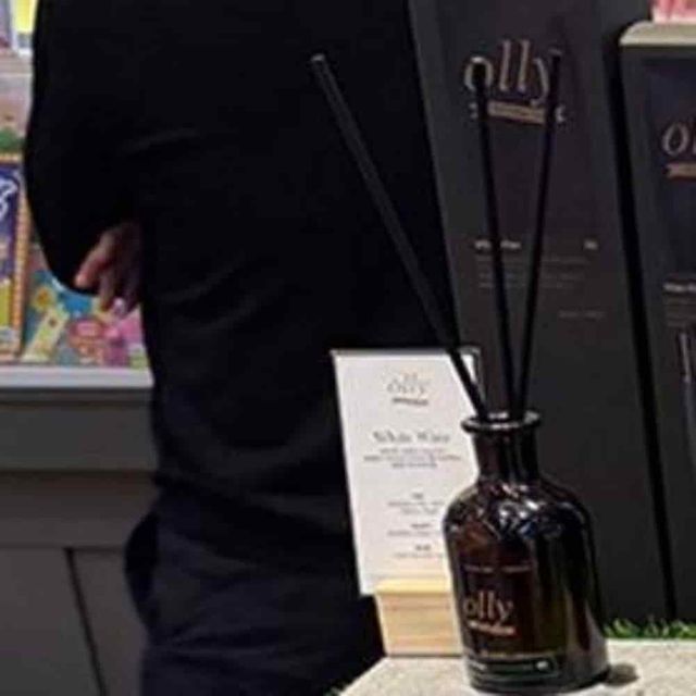 올리 룸스프레이 100ml 우드세이지씨솔트 공간향수 패브릭미스트 실내방향제 침구스프레이