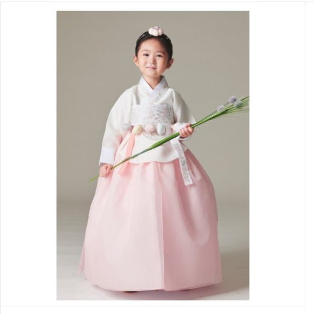 연아-아이당의 여아한복