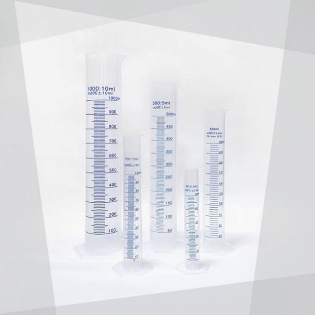 플라스틱 실험용 눈금 실린더 100mL