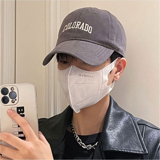 깔끔한 볼캡 야구모자 얼굴 자수 레터링 작아보이는