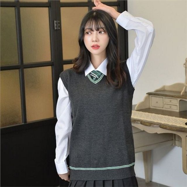 여성 스쿨룩 조끼 여성 학생 조끼 베이직 꽈배기 데일리 가을 겨울 레이어드 루즈핏 브이넥 단체복 교복