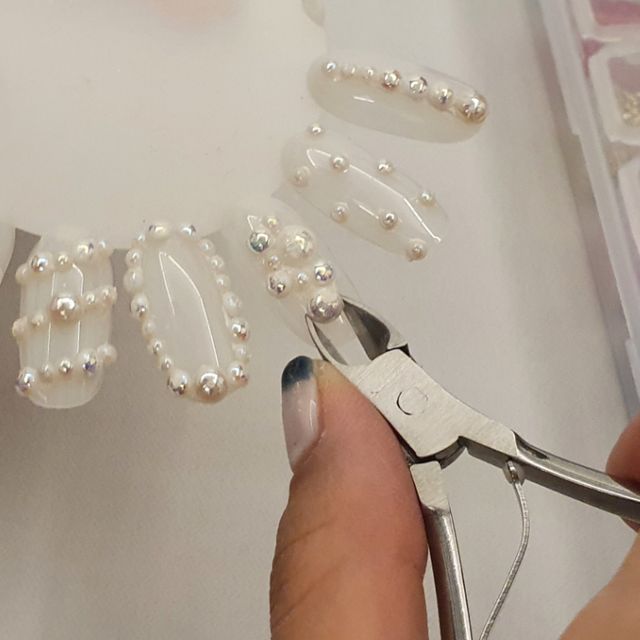 손톱 발톱 큐티클제거 네일 니퍼