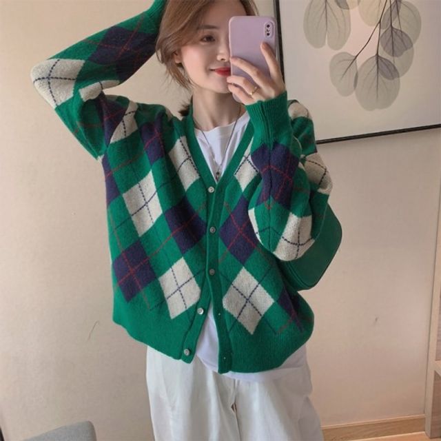 고급스러운 아가일체크 무늬 일상 올데이 다이아걸 니트집업