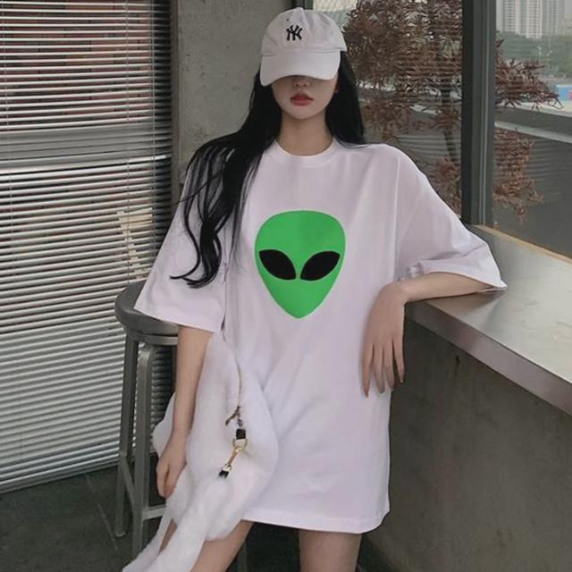 여성 외계인 프린팅 반팔 박스티 - 오버핏 데일리 티셔츠