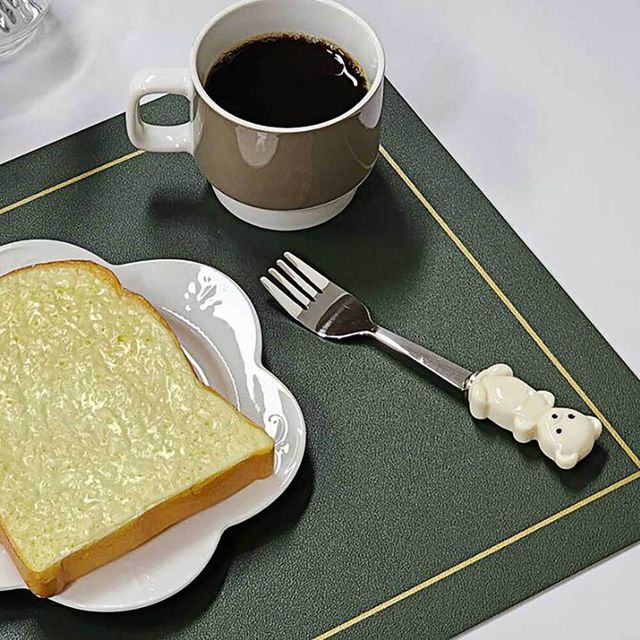 테이블 매트 세팅
