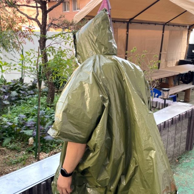 비상용 은박 담요 생존구조팀