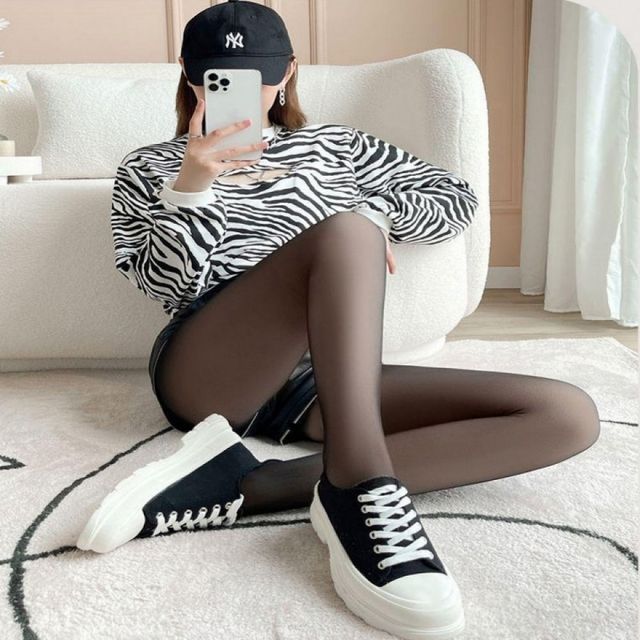 기모 착시 스타킹 유발 여성 겨울