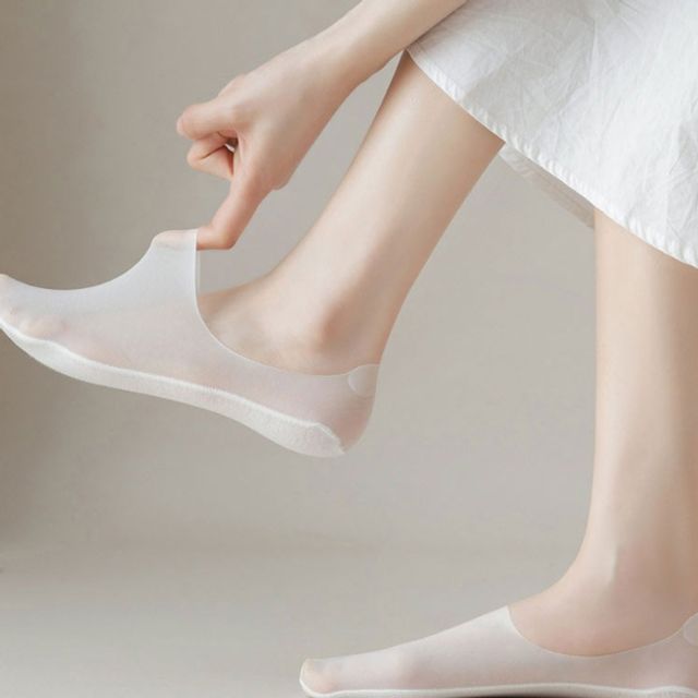 데일리 필수템 매력적인 여성 아이스