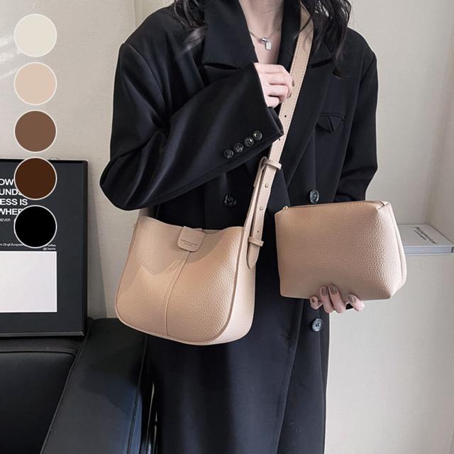 데일리 빅파우치포함 부드러운 레더 여성 크로스백
