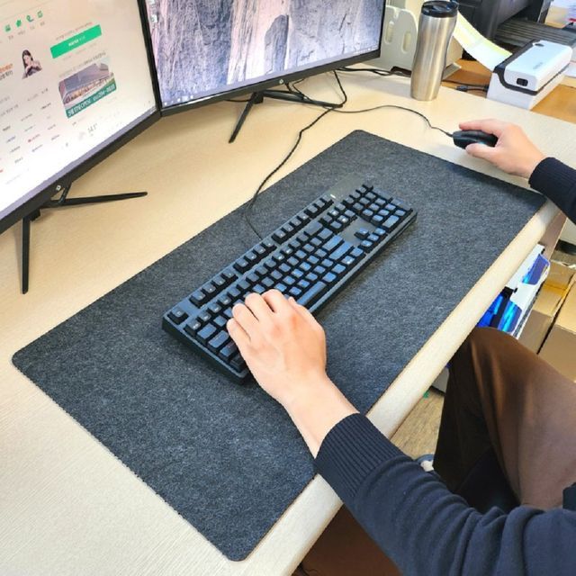 다크그레이 책상 데스크 장패드