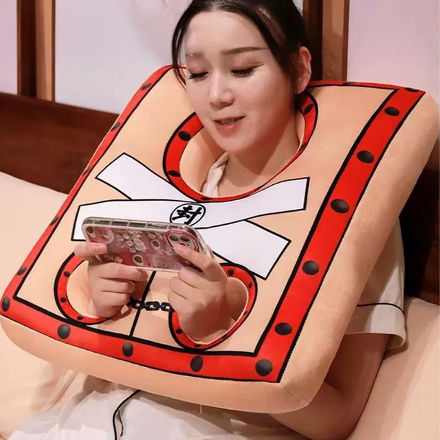 죄인 방석 쿠션 쓸모없는 쓸데없는 웃긴 선물 신박한 생일 특별한 인싸템 특이한 재밌는 킹받는 수정을들라